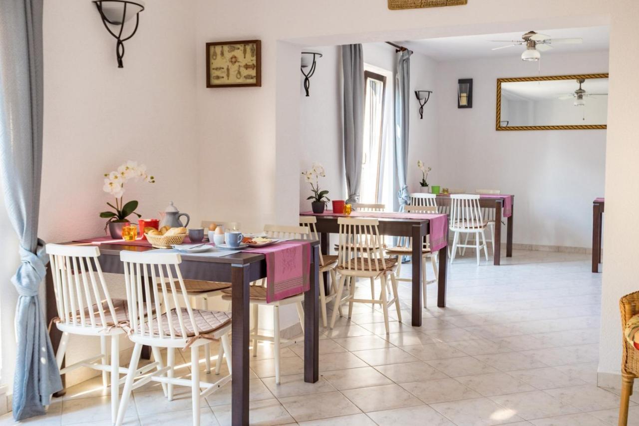 Dubasa B&B ヴァンタシチ エクステリア 写真
